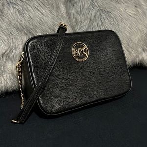 Michael Kors Fulton Large Crossbody Pebbled leather, Black